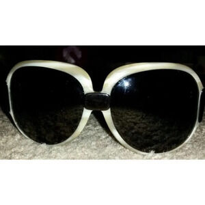 FENDI FS 484 Sunglasses Brown Lenses & Black Bonze Plastic Type Frames